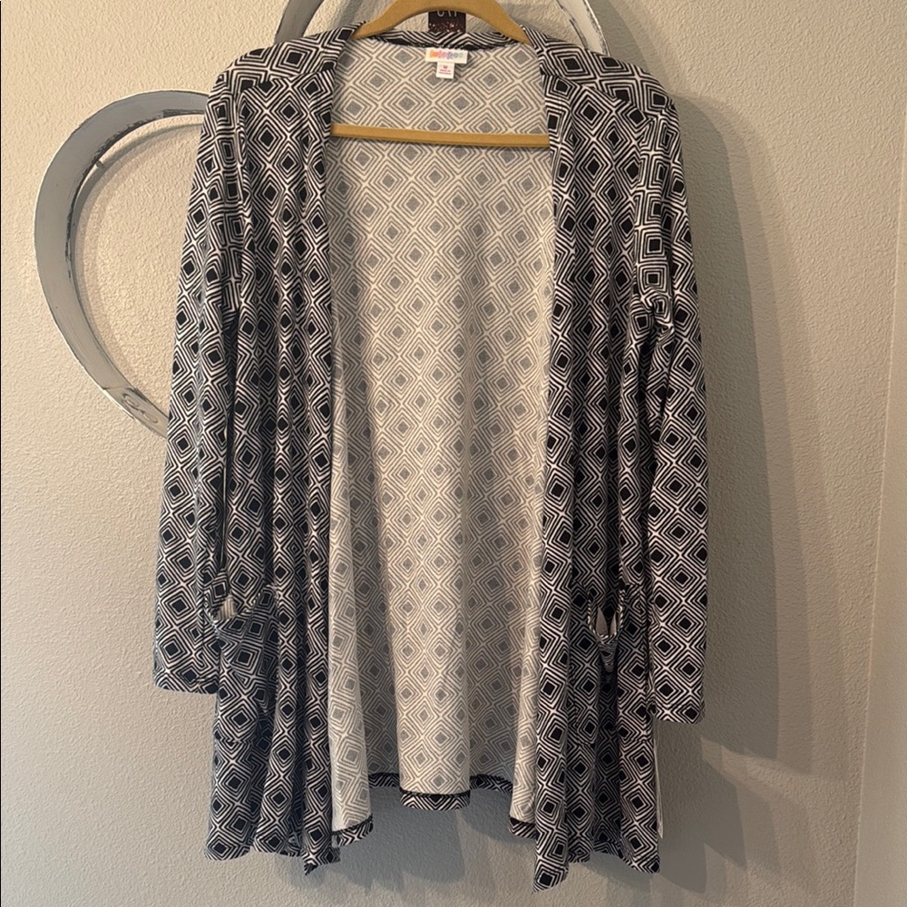 Geometric Black and White Lularoe Caroline Sweater